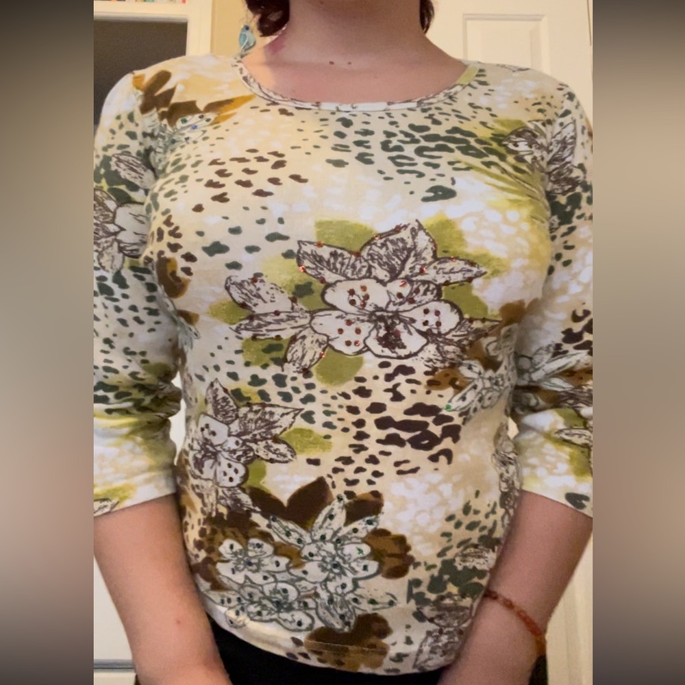 Animal print 3/4 sleeve top